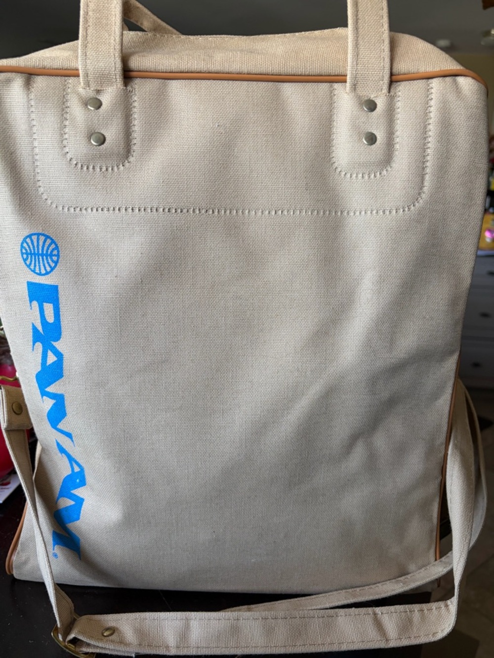 Pan Am Beige Canvas Tote with Blue & Red Logo, New without tags - Picture 4 of 8